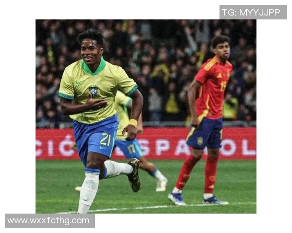 德国金发足球天才是谁 盘点他在球场上的辉煌成就与影响力